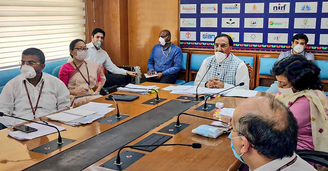 HRD Ministry to announce fresh dates for NEET, JEE on May 5