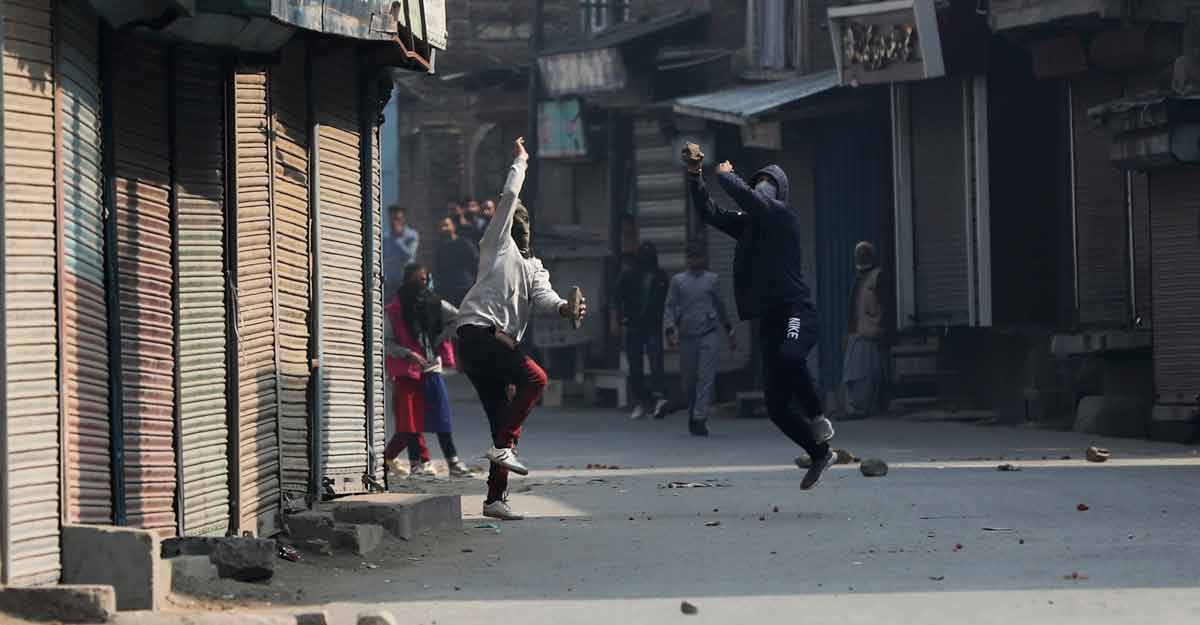 Three Kashmir photojournalists win 2020 Pulitzer Prize for lockdown coverage Three Kashmir photojournalists win 2020 Pulitzer Prize for lockdown coverage