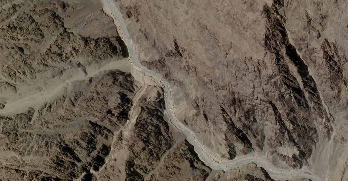 No more troops to the front as India, China look to difuse tensions