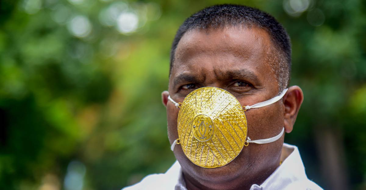 Pune man shells out Rs 2.89 lakh for gold mask