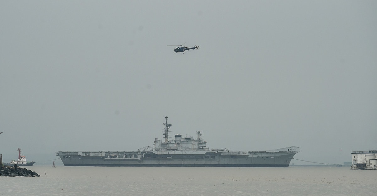 Indian Navy's aircraft carrier 'Viraat' on its final voyage to Gujarat Indian Navy's aircraft carrier 'Viraat' on its final voyage to Gujarat