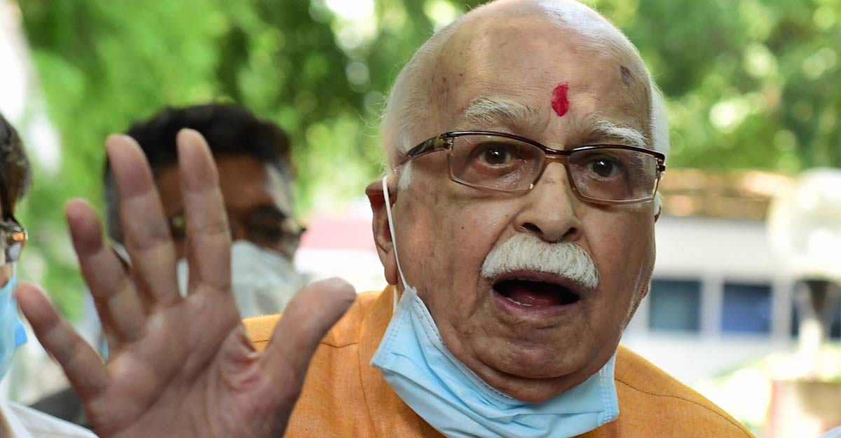 Babri demolition case: Advani welcomes verdict by chanting 'Jai Shri Ram'