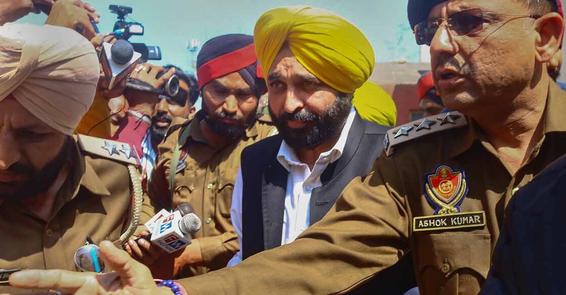 PTI03_09_2022_000054A AAP's Chief Ministerial candidate Bhagwant Mann arrives to inspect arrangements at the Mohindra College, where Electronic Voting Machines are kept, ahead of the counting of votes for Punjab Assembly polls, in Patiala, Wednesday, March 9, 2022. (PTI Photo)