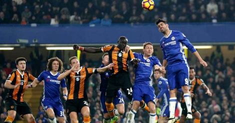 Costa back to fire Chelsea, Wenger sent off as Arsenal chase