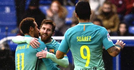 Real back on top after Osasuna win, Barca rout Alaves