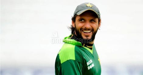 Shahid Afridi announces international retirement