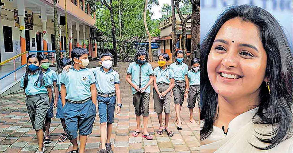 manju-school-uniform manju-school-uniform
