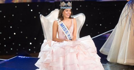 Stephanie Del Valle of Puerto Rico wins Miss World 2016 title