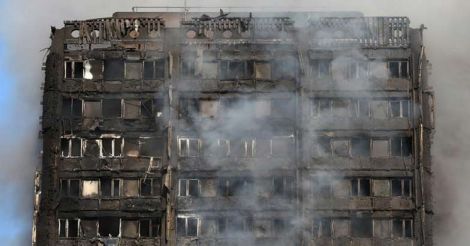 Massive fire engulfs tower block in west London | Video