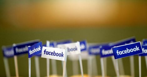 Facebook selfie showing murder weapon helps convict killer