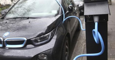 Electric cars win? Britain to ban new petrol and diesel cars from 2040
