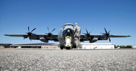 Flying into the eye of Hurricane Irma with US 'Hurricane Hunters'