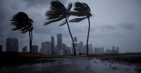 Winds whip Florida Keys as Hurricane Irma turns sights northward