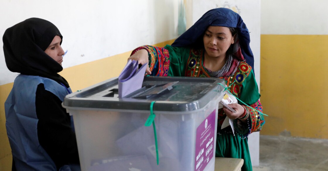 Afghans vote in presidential election amid deadly violence