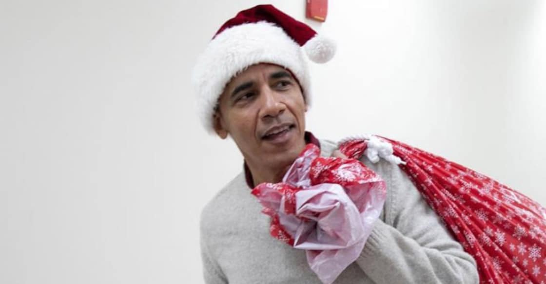 Obama surprises sick kids at hospital as Santa Claus