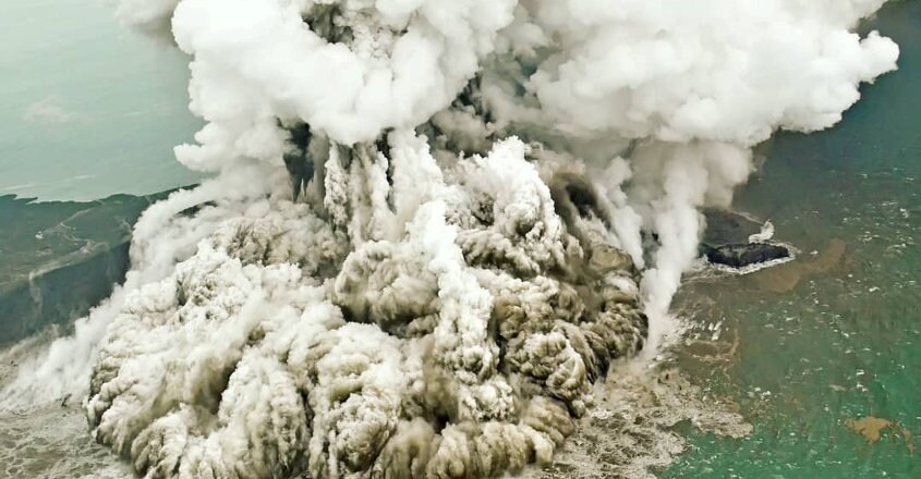 Authorities warn of high waves as Indonesia marks 2004 disaster Authorities warn of high waves as Indonesia marks 2004 disaster