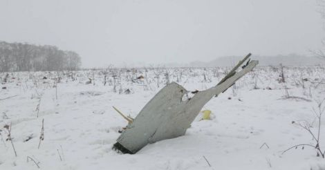 Plane crashes near Moscow, killing 71 people