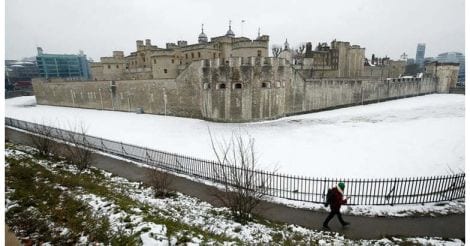 Snowstorms shut down Ireland, Britain calls in army for hospitals