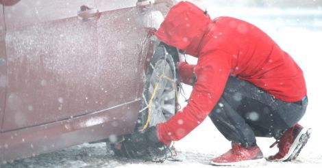 Snowstorms shut down Ireland, Britain calls in army for hospitals