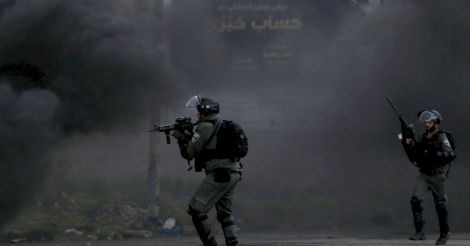 Israeli forces kill 16 Palestinians in Gaza border protests