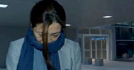 Angry Korean Air heiress throws water at manager's face!