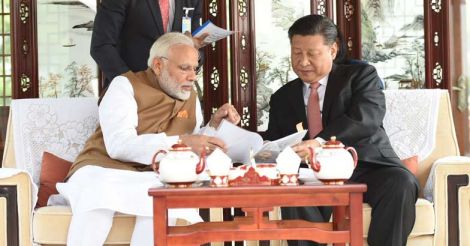 Wuhan: Prime Minister Narendra Modi and Chinese President Xi Jinping inside a house boat, in Wuhan on April 28, 2018. (Photo: IANS/PIB)