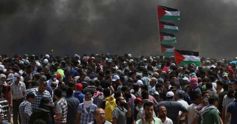 Israeli forces kill dozens in Gaza as US Embassy opens in Jerusalem