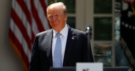 Trump tells federal agencies to reunite families at border