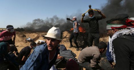 Israeli troops kill 4 Palestinians as Gaza protest resumes