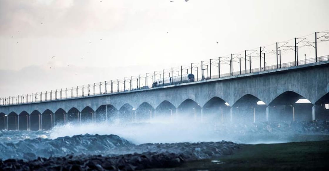 6 killed in train accident on bridge in Denmark 6 killed in train accident on bridge in Denmark