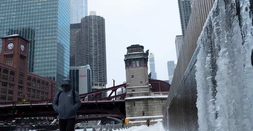 US Midwest bears the brunt of rushing cold polar air US Midwest bears the brunt of rushing cold polar air