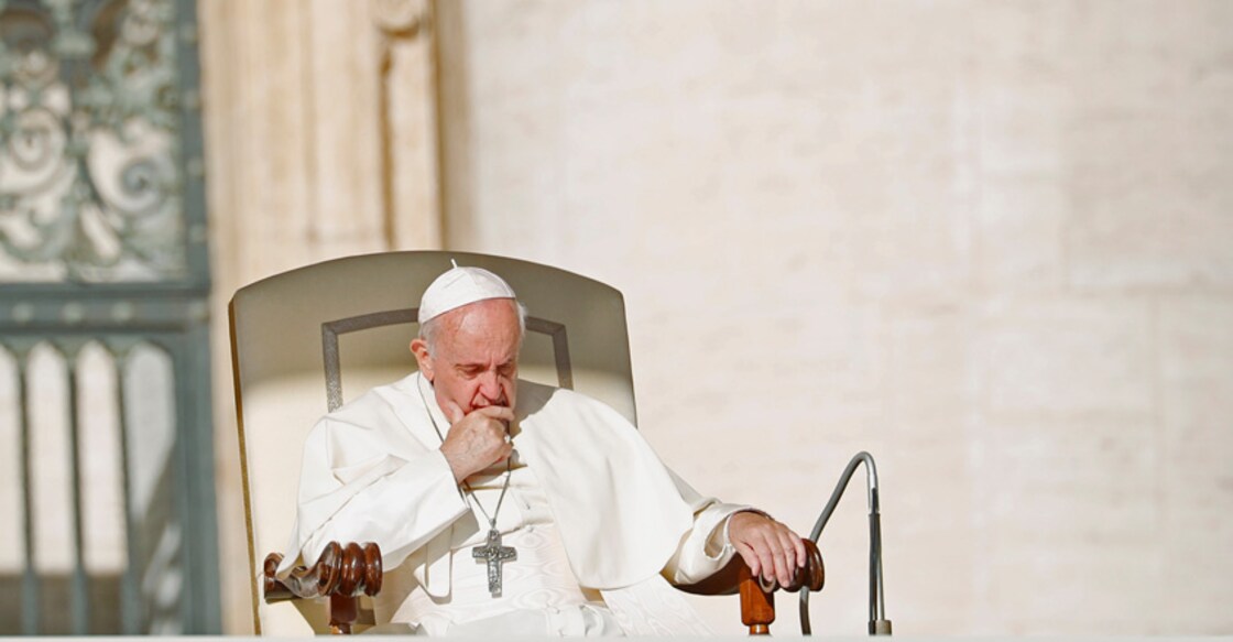 Pope mistakenly Tweets support for US 'Saints' football team