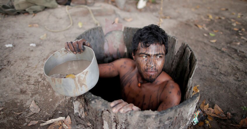 Illegal loggers kill Amazon indigenous warrior who guarded forest Illegal loggers kill Amazon indigenous warrior who guarded forest