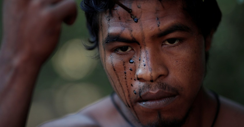 Illegal loggers kill Amazon indigenous warrior who guarded forest Illegal loggers kill Amazon indigenous warrior who guarded forest