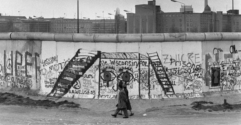Sombre mood as Germany marks 30 years of fall of Berlin Wall Sombre mood as Germany marks 30 years of fall of Berlin Wall