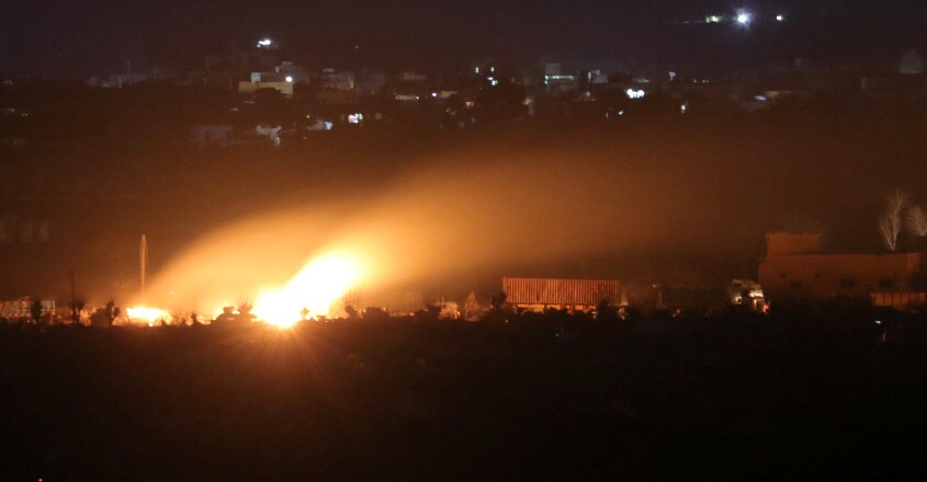Islamic State deploys car bombs in defence of last enclave Islamic State deploys car bombs in defence of last enclave