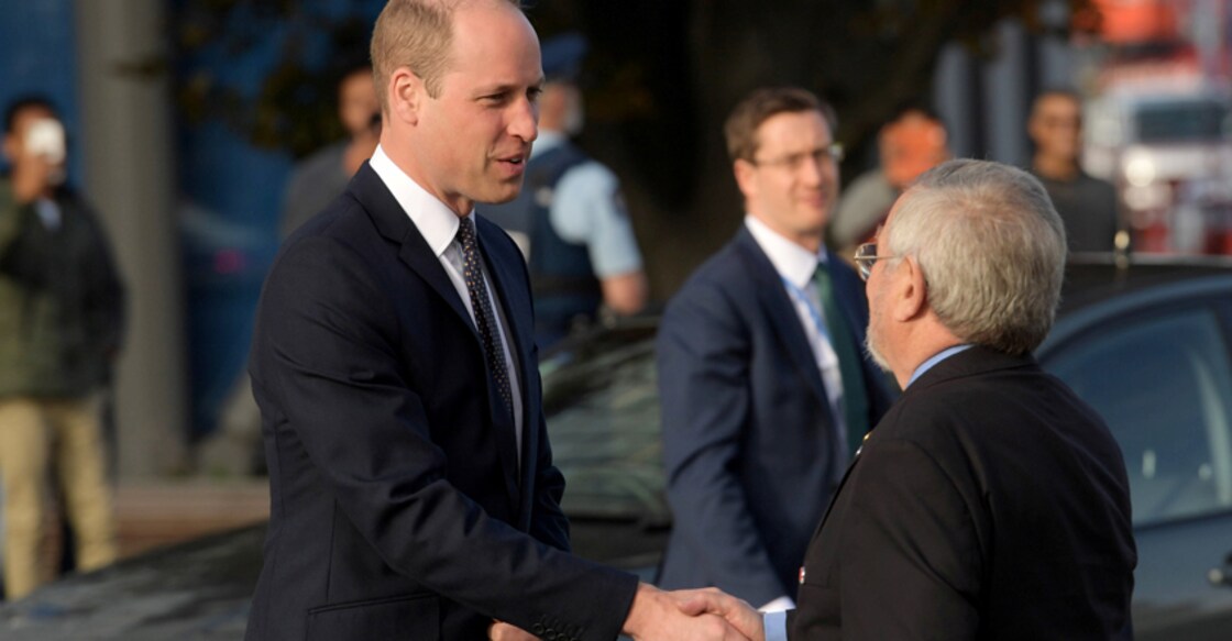 Prince William visits NZ mosques attacked by gunman, meets survivors