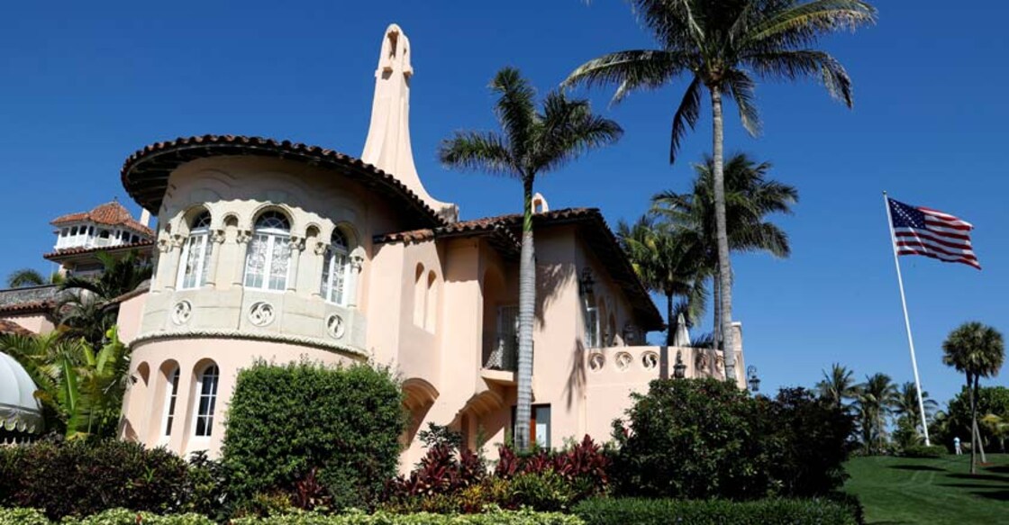 Chinese woman carrying thumb drive with malware arrested from Trump's resort