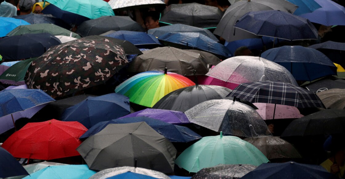 In first for Asia, Taiwan lawmakers back same-sex marriage