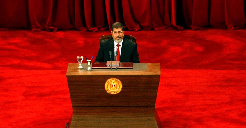 Egypt's ousted Islamist president Mursi dies after collapsing in court Egypt's ousted Islamist president Mursi dies after collapsing in court