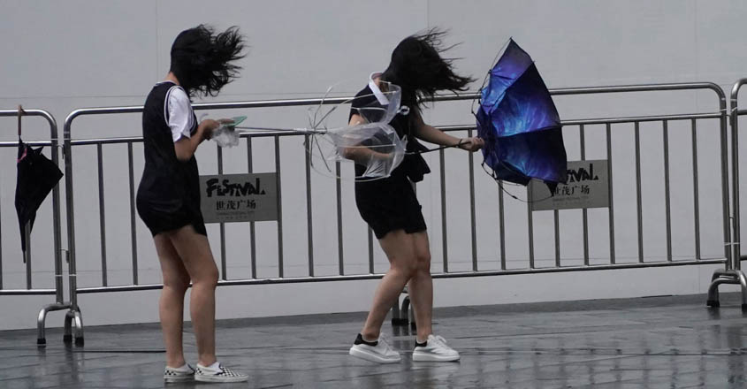 Typhoon Lekima: 18 dead, a million evacuated in China Typhoon Lekima: 18 dead, a million evacuated in China