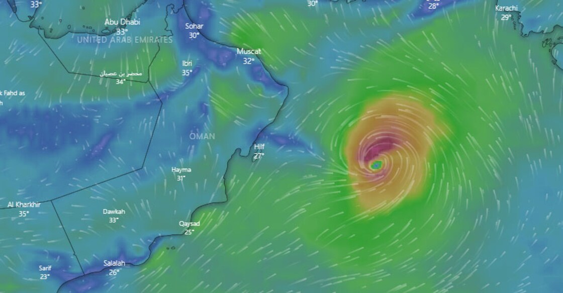 Cyclone 'Hikaa' intensifies, to cross Oman by Tuesday night