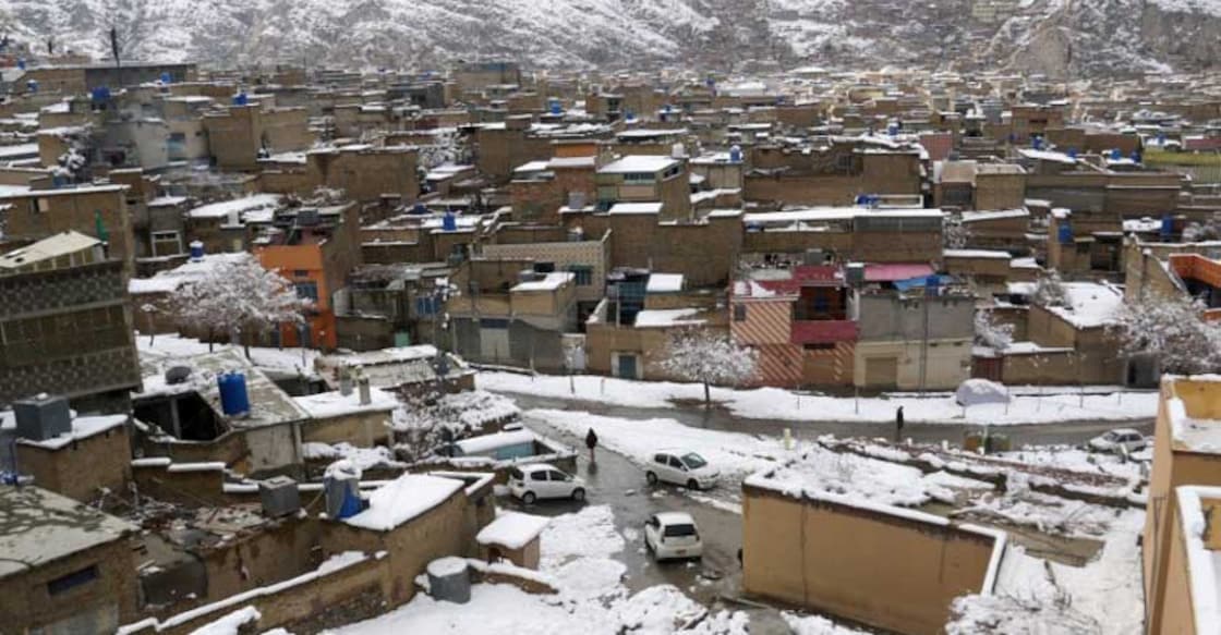 Heavy snowfall, rain claim nearly 84 lives in Pakistan