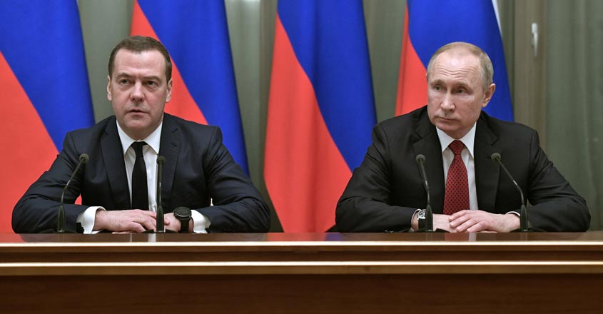 Russian government resigns after Putin announces reforms