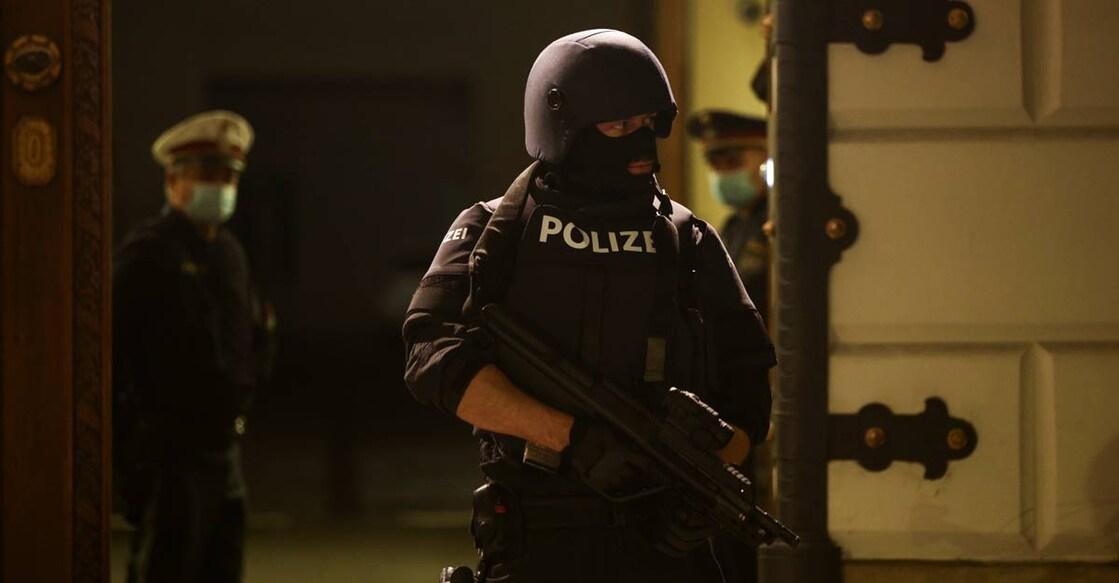 Gunmen kill two in 'terror attack' in Vienna, manhunt launched