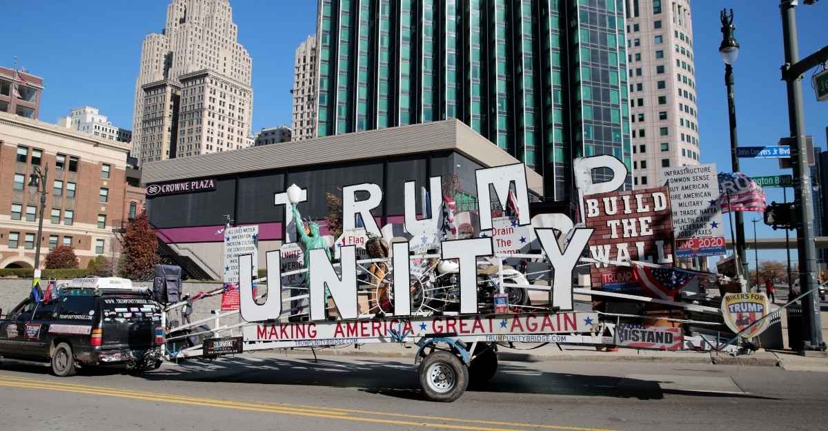 US vote count edges Biden closer to win as Trump mounts legal challenges US vote count edges Biden closer to win as Trump mounts legal challenges