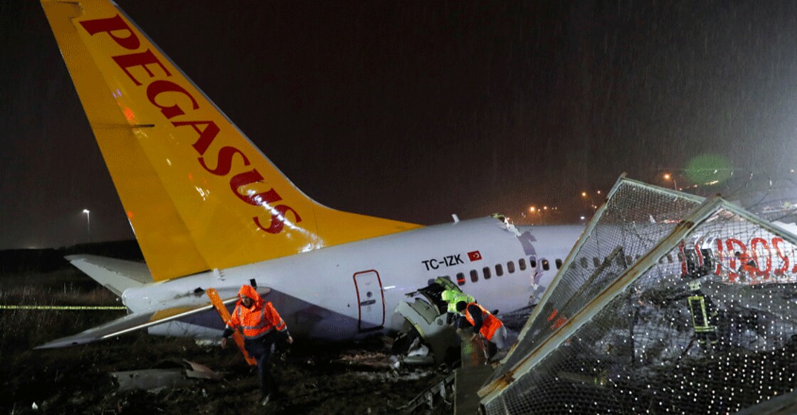 Three dead, scores hurt, in Turkey plane accident