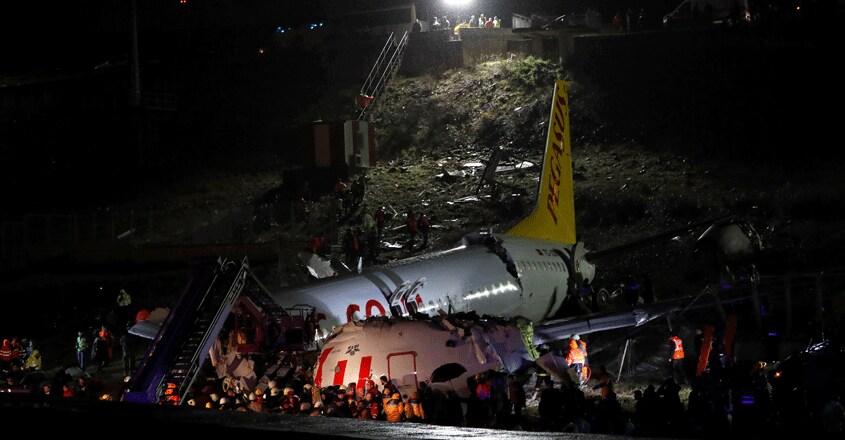 Three dead, scores hurt, in Turkey plane accident Three dead, scores hurt, in Turkey plane accident