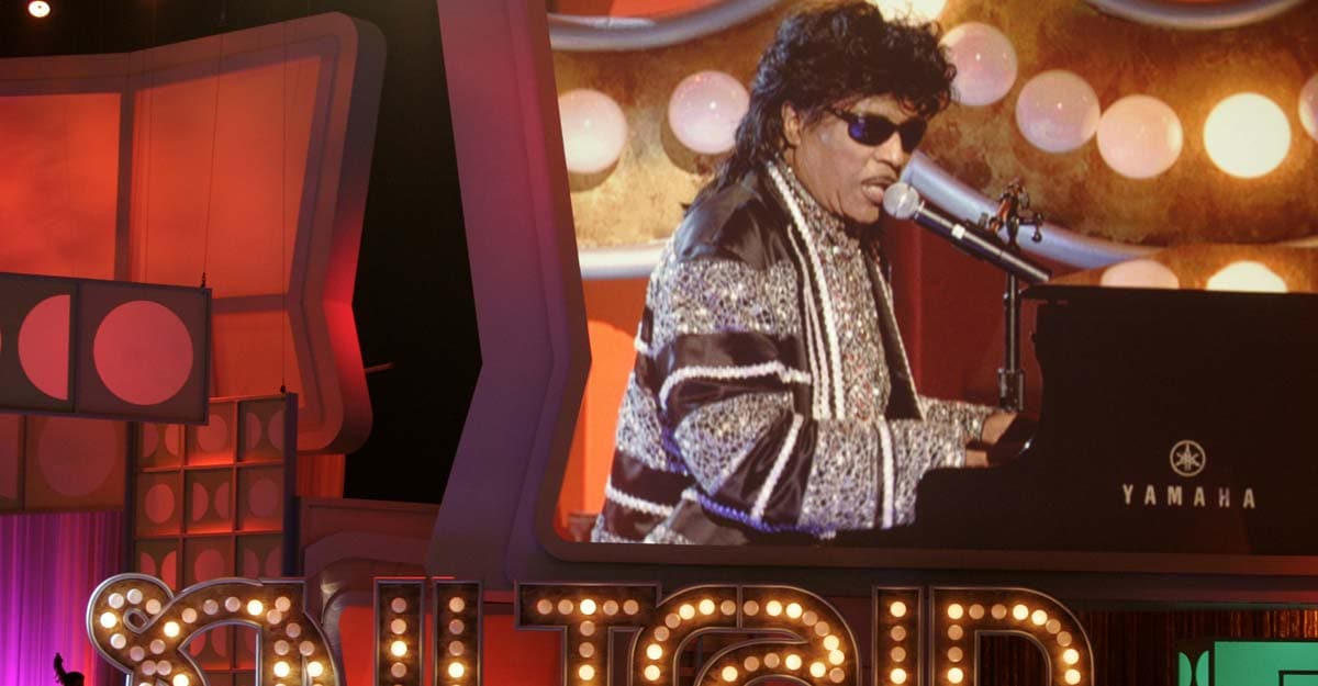Rock 'n' roll pioneer Little Richard loses battle with cancer Rock 'n' roll pioneer Little Richard loses battle with cancer