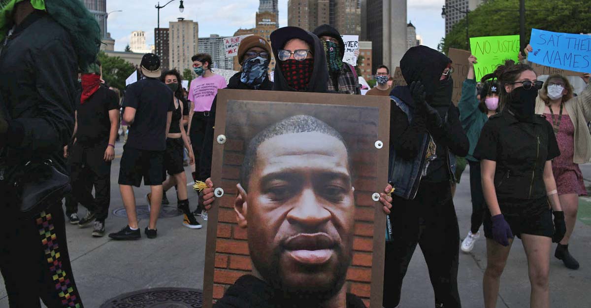 Protests flare around the United States over Minneapolis killing